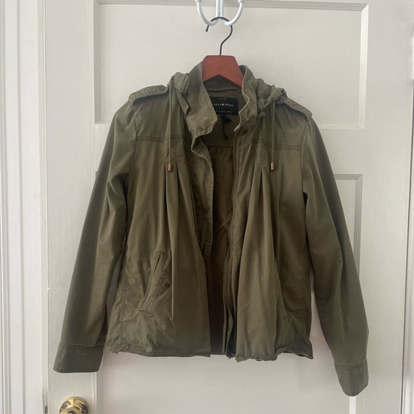Lucky Brand Raw Edge Military Jacket with removable hood - Picture 4 of 6
